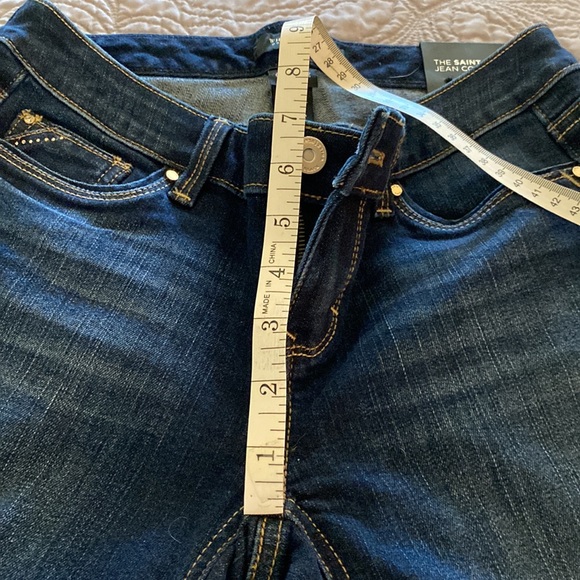 WHBM 💕 Dark Wash Denim Jeans NWT.       Inseam 32”, waist,length 40” - Picture 6 of 9